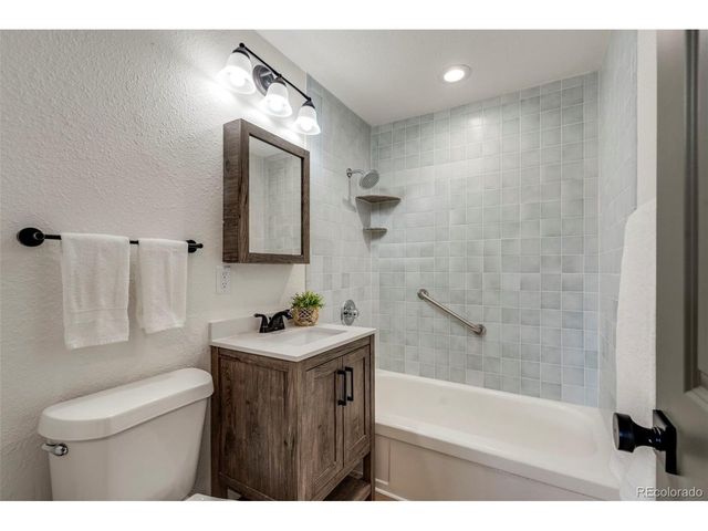 6761 Harlan St, Arvada, CO 80003