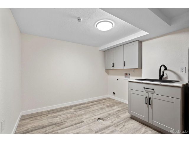 6761 Harlan St, Arvada, CO 80003