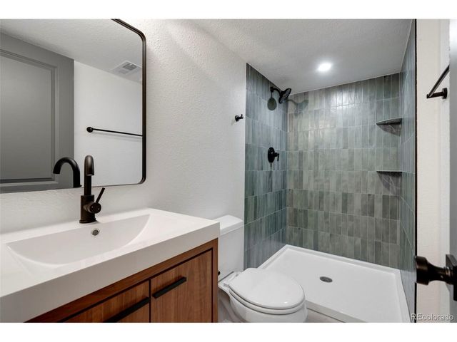 6761 Harlan St, Arvada, CO 80003