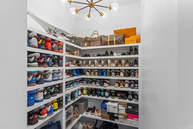 7509 S Shoreline, Benton, AR 72019