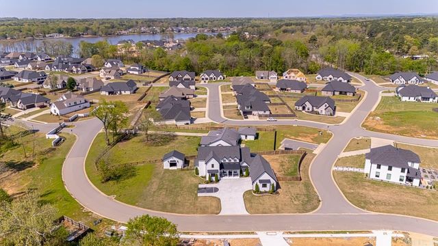 7509 S Shoreline, Benton, AR 72019