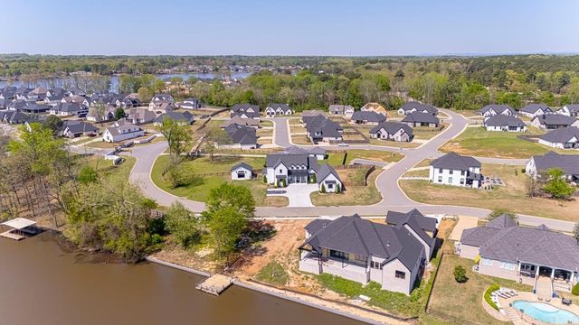 7509 S Shoreline, Benton, AR 72019