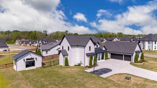 7509 S Shoreline, Benton, AR 72019