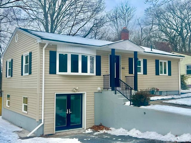 382 Holyoke St, Ludlow, MA 01056