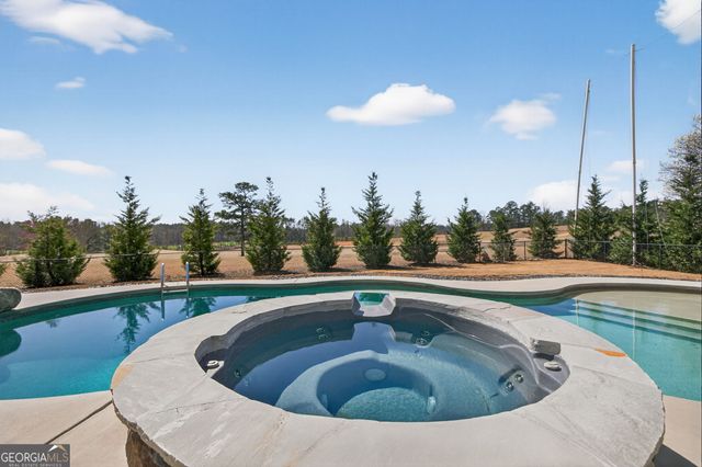 8967 Midlothian Court, Winston, GA 30187