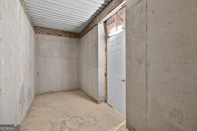 8967 Midlothian Court, Winston, GA 30187