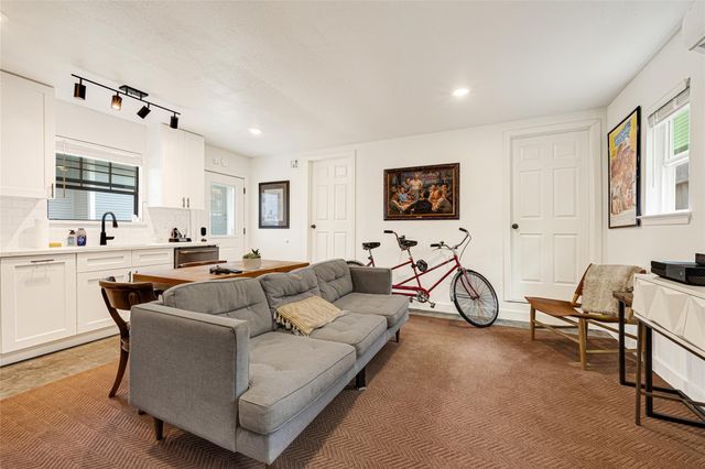 1518 Dorothy Street, Houston, TX 77008