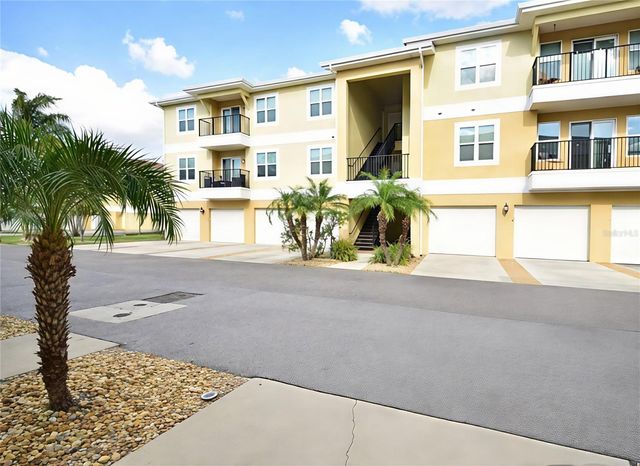 6420 BANYAN BOULEVARD 303, New Port Richey, FL 34652