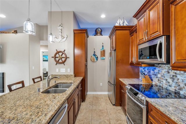 6420 BANYAN BOULEVARD 303, New Port Richey, FL 34652