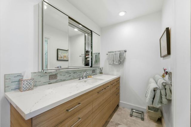 8418 Chenin Blanc, San Jose, CA 95135