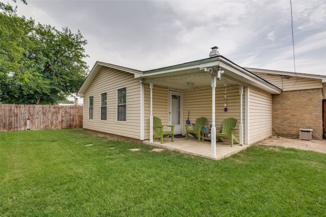 2313 Chandelle Drive, Irving, TX 75060