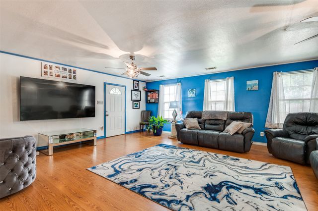 2313 Chandelle Drive, Irving, TX 75060