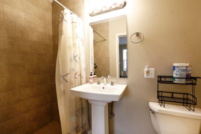 11716 Weingartz East Street, Utica, MI 48315
