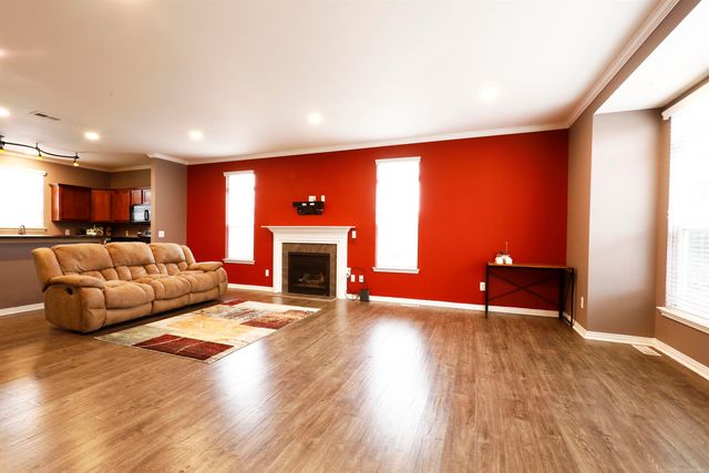 11716 Weingartz East Street, Utica, MI 48315