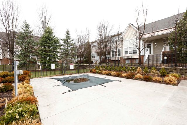 11716 Weingartz East Street, Utica, MI 48315