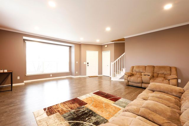 11716 Weingartz East Street, Utica, MI 48315