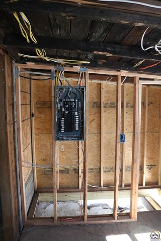 414 NE Grattan ST, Topeka, KS 66616