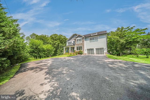 9908 BLAKE LN, Oakton, VA 22124