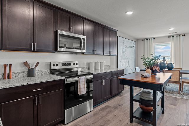 1674 PLANTERS MOON, New Braunfels, TX 78130