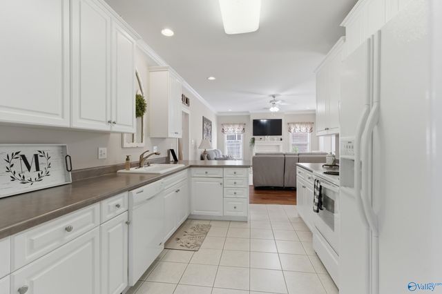 930 Tracey Lane, Decatur, AL 35601