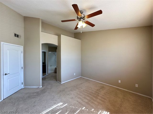 1621 Queen Victoria Street 201, Las Vegas, NV 89144