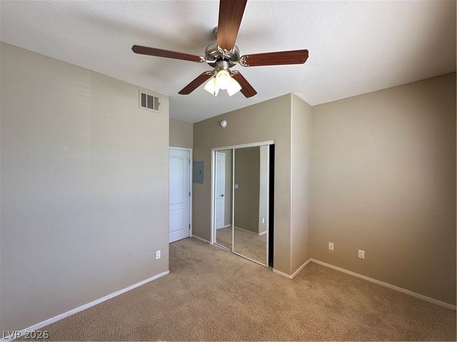 1621 Queen Victoria Street 201, Las Vegas, NV 89144