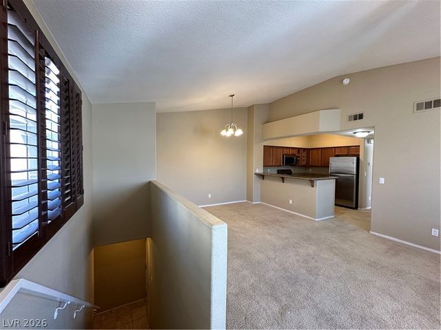 1621 Queen Victoria Street 201, Las Vegas, NV 89144