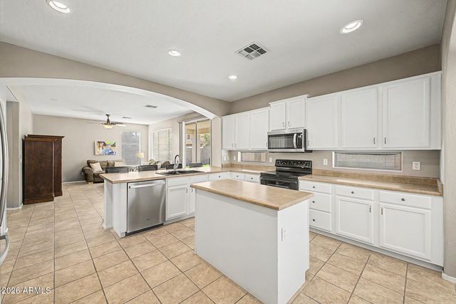 4081 E MEGAN Court, Gilbert, AZ 85295