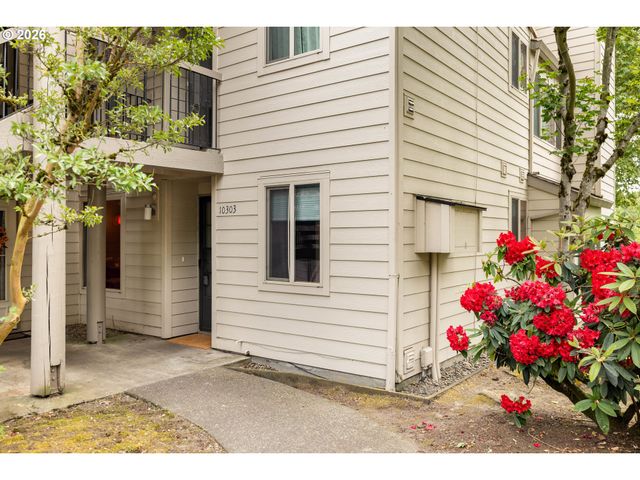 10303 Sw TRAPPER Ter, Beaverton, OR 97008