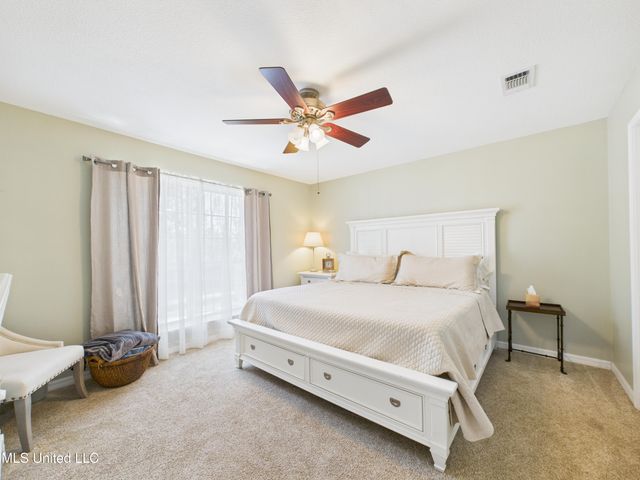 9605 Oakcrest Lane, Ocean Springs, MS 39564