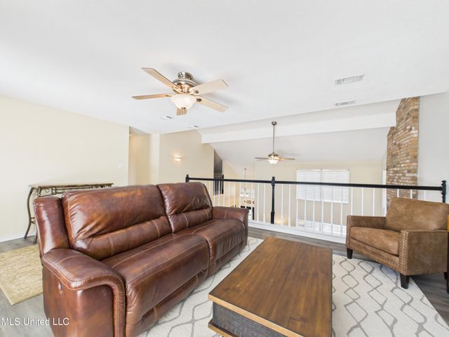 9605 Oakcrest Lane, Ocean Springs, MS 39564