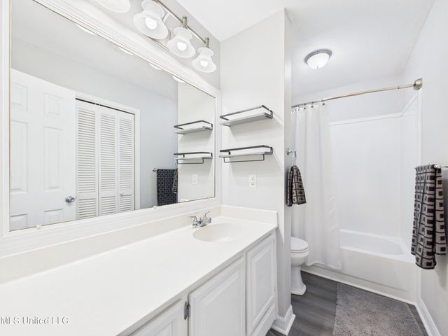 9605 Oakcrest Lane, Ocean Springs, MS 39564