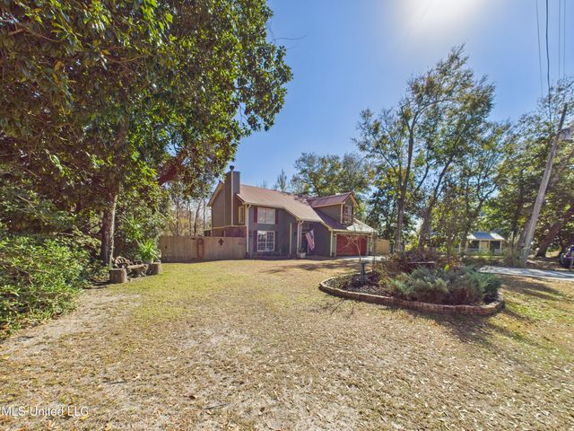 9605 Oakcrest Lane, Ocean Springs, MS 39564