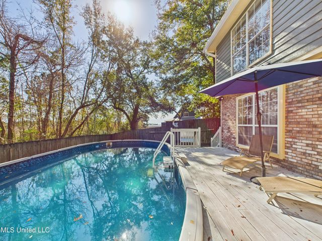 9605 Oakcrest Lane, Ocean Springs, MS 39564