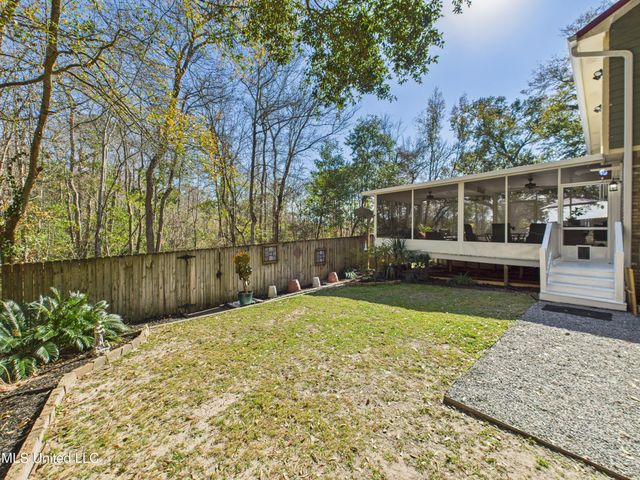 9605 Oakcrest Lane, Ocean Springs, MS 39564