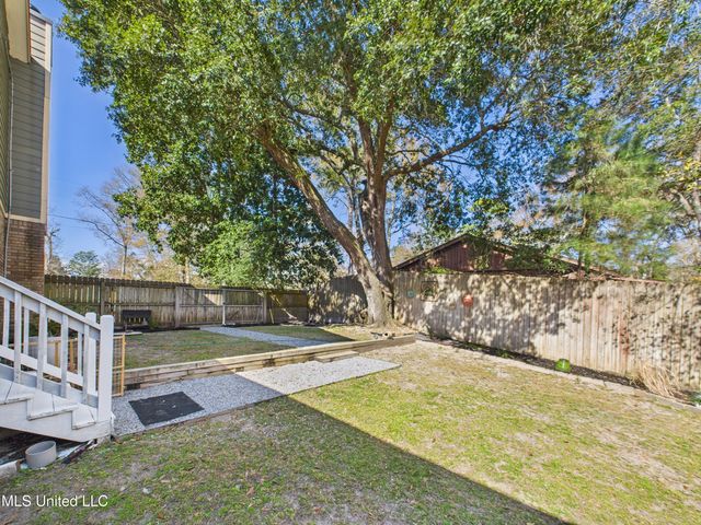 9605 Oakcrest Lane, Ocean Springs, MS 39564