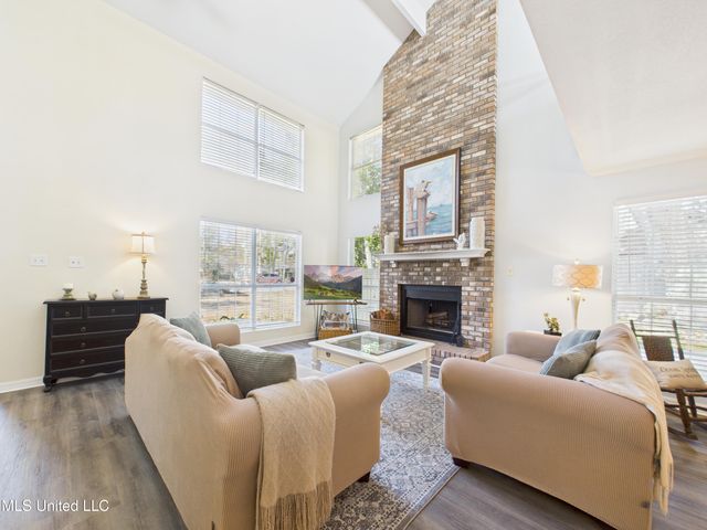 9605 Oakcrest Lane, Ocean Springs, MS 39564