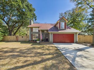 9605 Oakcrest Lane, Ocean Springs, MS 39564