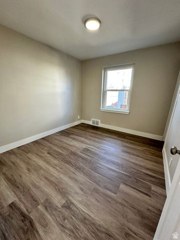 2925 S MADISON AVE, Ogden, UT 84403