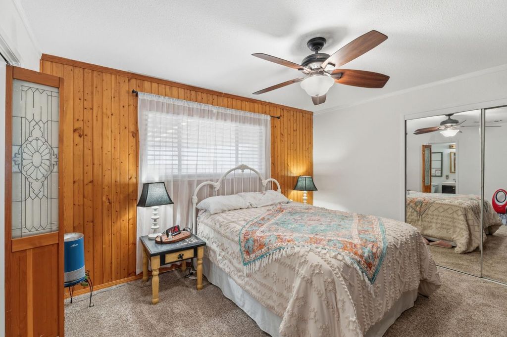 Image 27 of property listing at 2438 E Santa Ana Avenue, Fresno, CA 93726