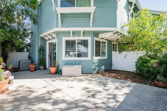 1878 Rory Lane 6, Simi Valley, CA 93063