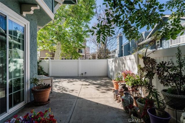 1878 Rory Lane 6, Simi Valley, CA 93063