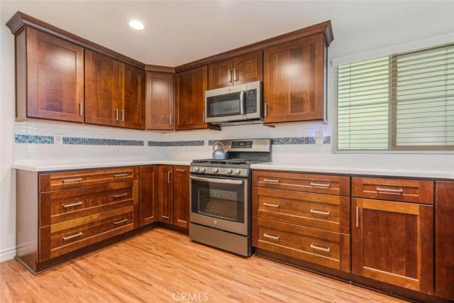 1878 Rory Lane 6, Simi Valley, CA 93063