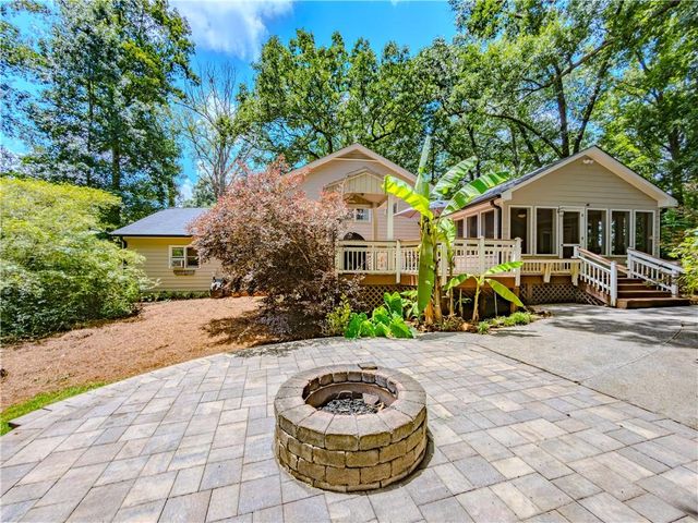 234 Devant Place SW, Lilburn, GA 30047