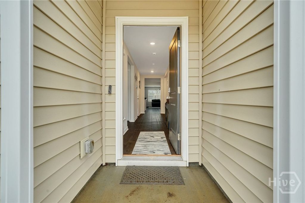 Image 5 of property listing at 123 Tobago Circle, Guyton, GA 31312