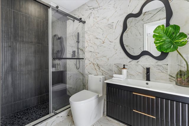 4721 Bayview Drive, Fort Lauderdale, FL 33308