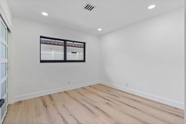 4721 Bayview Drive, Fort Lauderdale, FL 33308