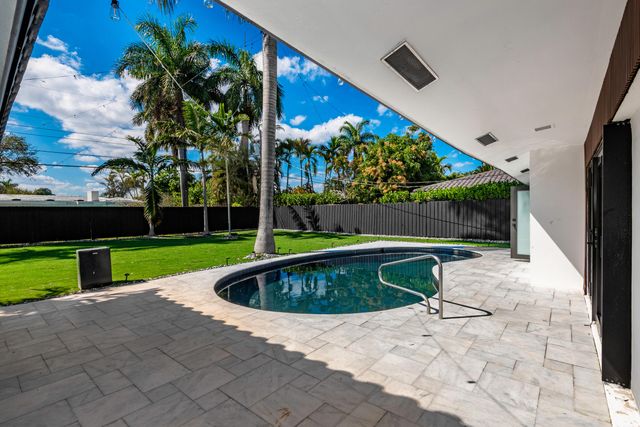 4721 Bayview Drive, Fort Lauderdale, FL 33308