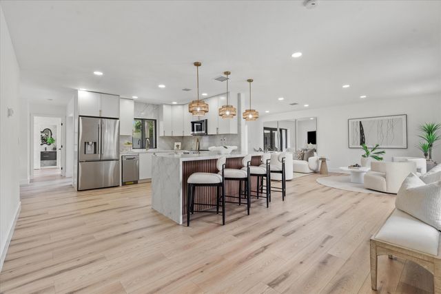 4721 Bayview Drive, Fort Lauderdale, FL 33308