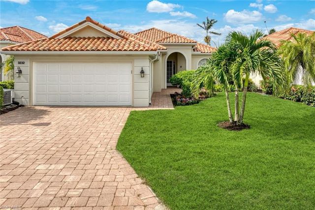3232 Benicia CT, Naples, FL 34109